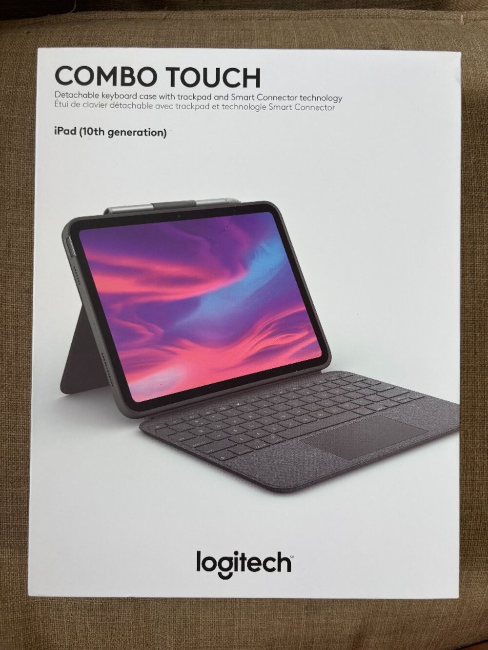 Logitech - Combo Touch Keyboard and Trackpad Case for Apple iPad
